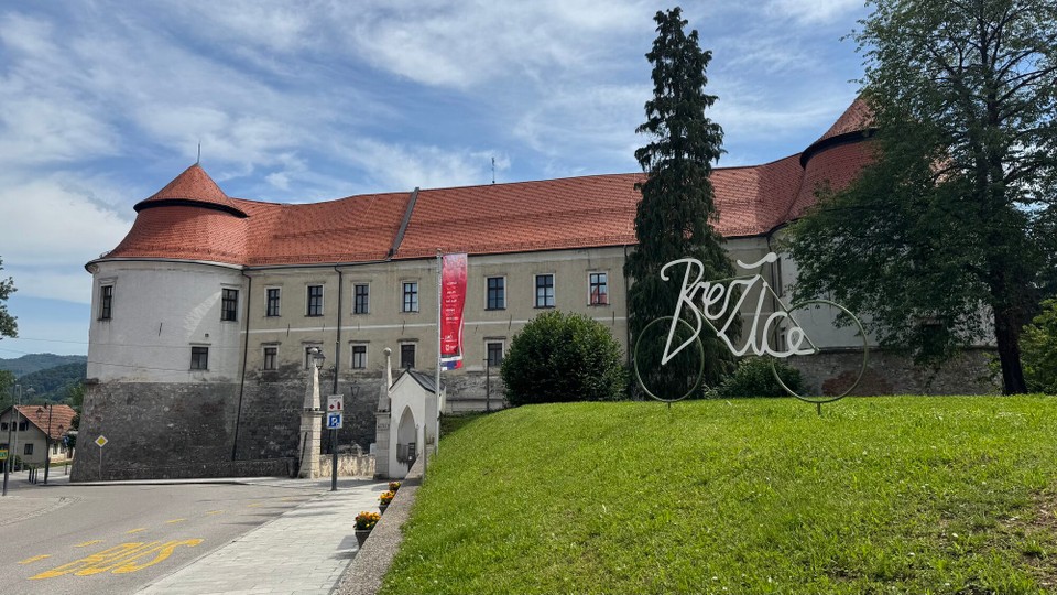 Slowenien - Ljubljana - Das Schloss ist eine Anlage aus dem 16. Jahrhundert. Die Anlage ist ein slowenisches Kulturdenkmal von nationaler Bedeutung.