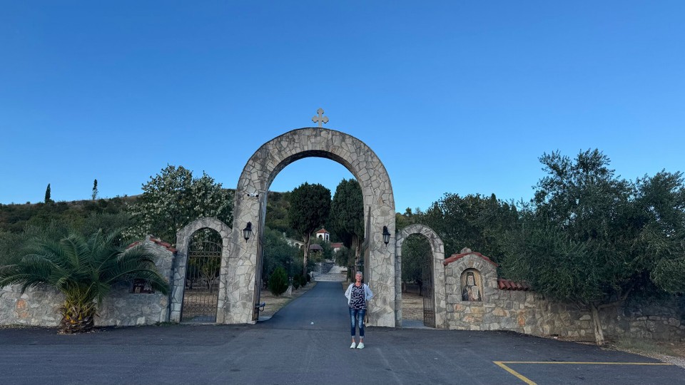 Montenegro - Podgorica - Aus lauter Frust sind wir dann erstmal ins Kloster gefahren.
