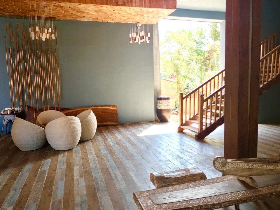 Sri Lanka - Unawatuna - Hotelbereich - hier gehts zum Pool 🏊🏻‍♀️➡️