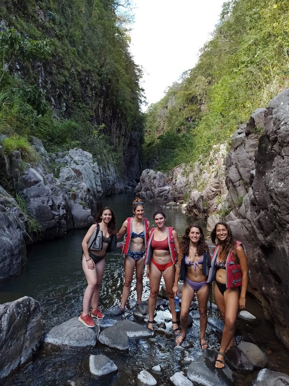 Nicaragua - Dipilto - Happy volunteers in Somoto Canyon