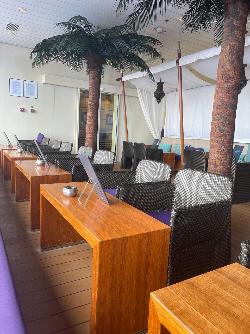 Cookinseln -  - ...und Ruhe in der Bar
