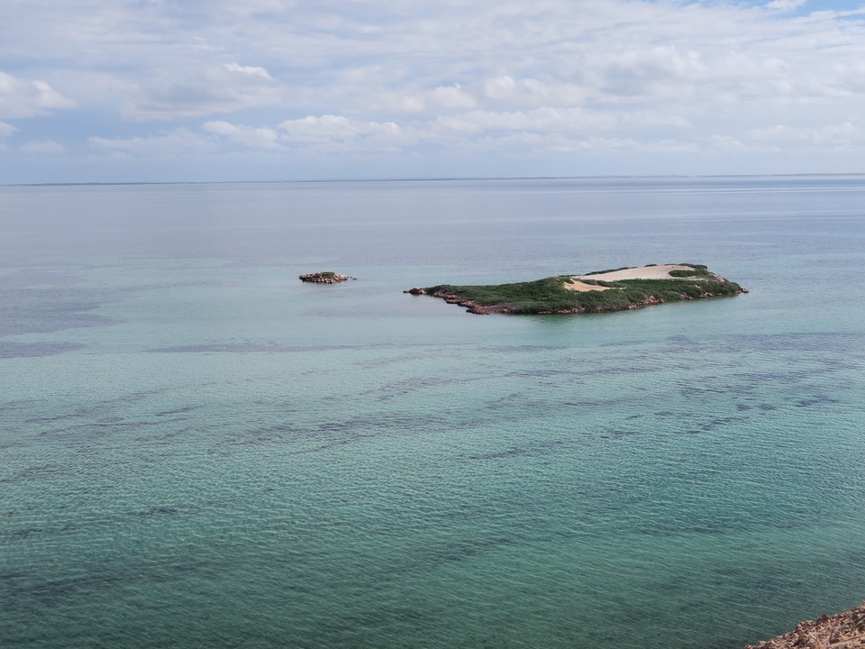 Australia - Shark Bay - La mer est incroyablement calme et plate dans cette baie