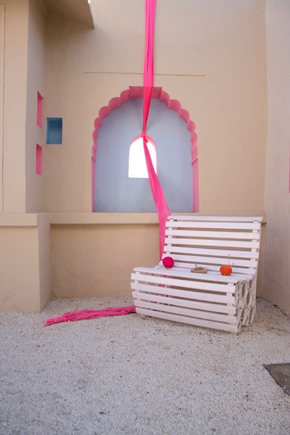 Lakshman Sagar -  - Inside the woman's house