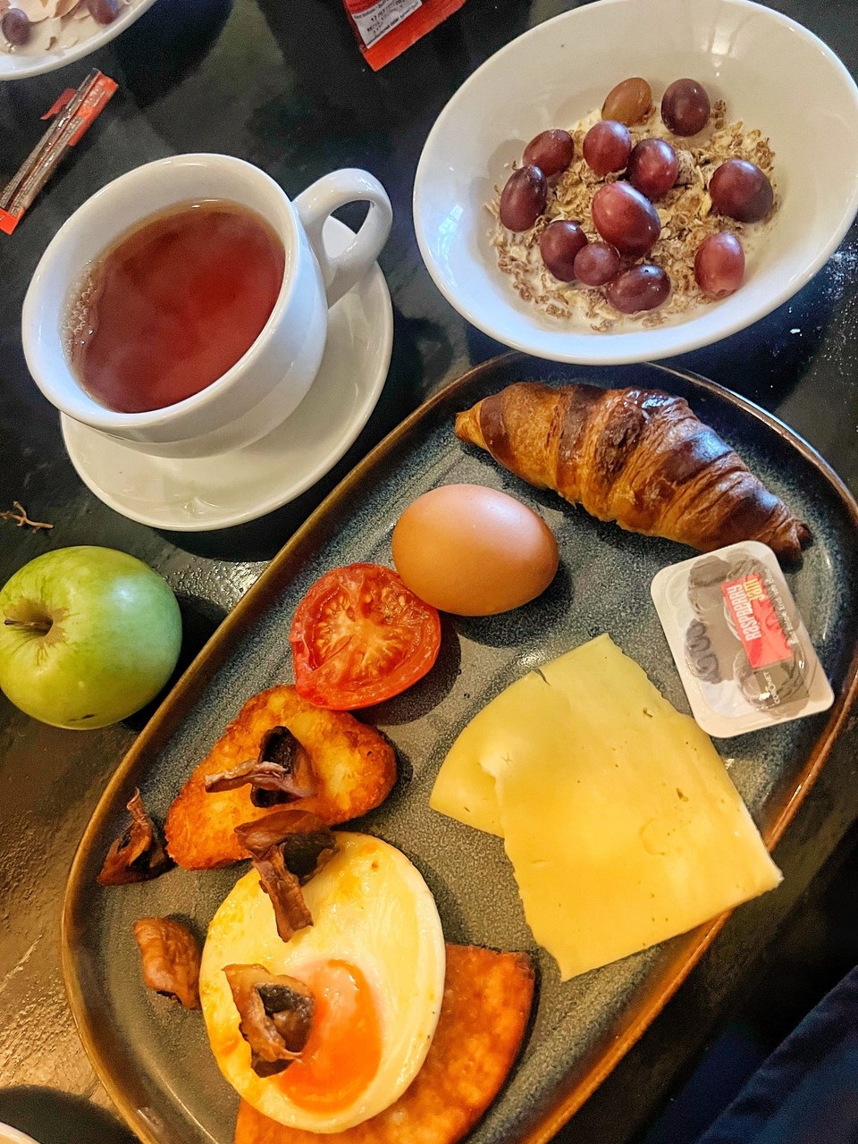 Vereinigtes Königreich - Glasgow - Der Service ist heute ein bisschen gewöhnungsbedürftig aber tatsächlich lecker.