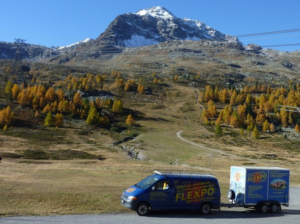 Schweiz - Graubünden - Gondel Talstation Diavolezza Parkplatz