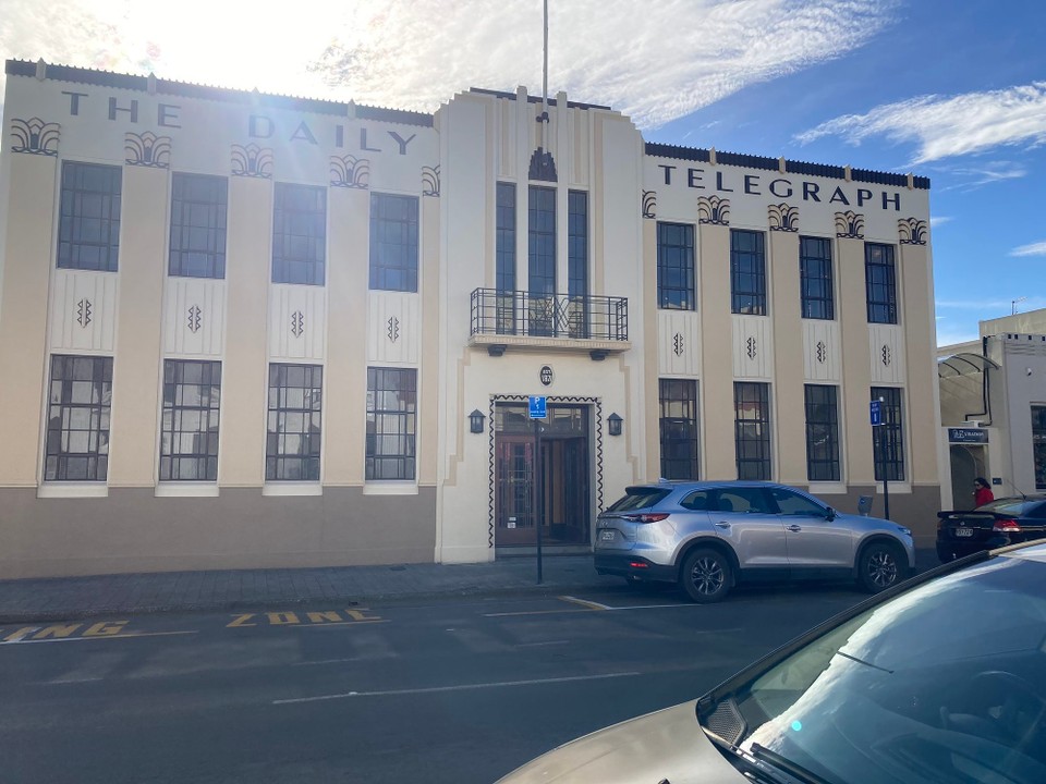 Neuseeland - Napier - Nach dem Erdbeben am 3. Februar 1931 wurde alles wieder im Stil dieser Jahre aufgebaut. Es gibt hier also einige dieser Häuser zu bestaunen!