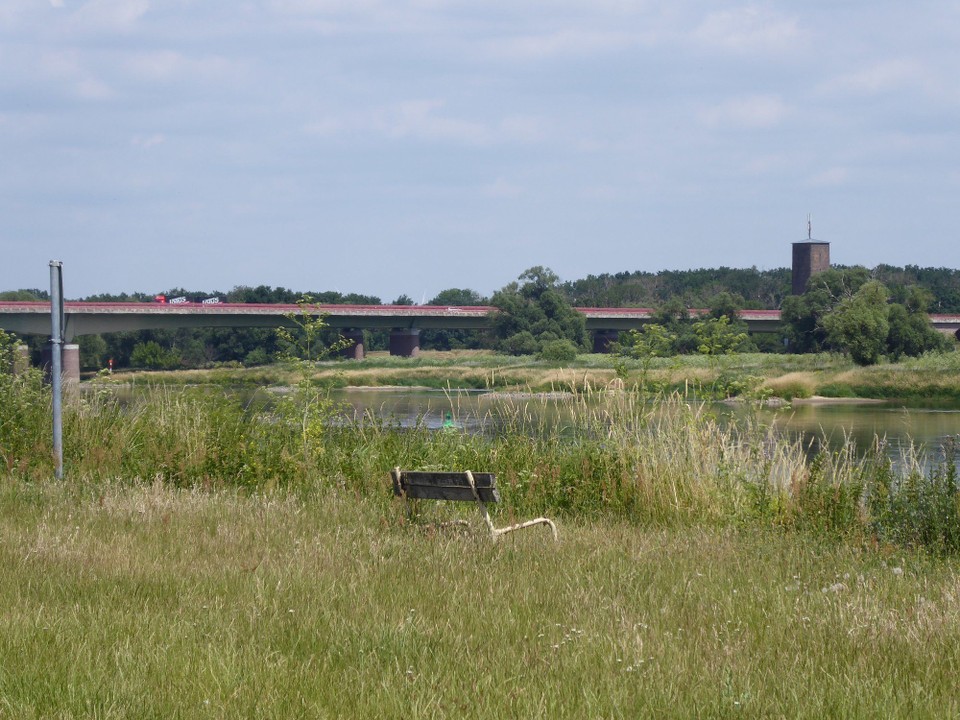 Deutschland - Lutherstadt Wittenberg - Und von der Ferne. Die restlichen 500 Brückenbilder zeige ich euch gerne beim nächsten Treffen persönlich. Hihi.
