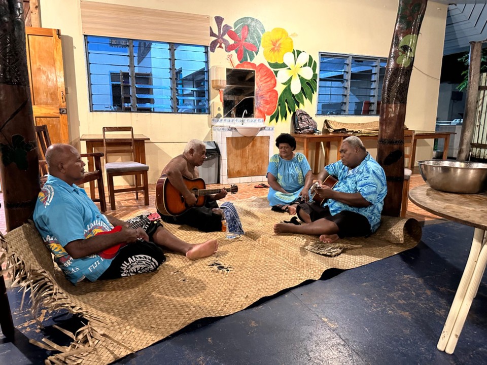 Fidschi - Yalobi - mit Fiji Folklore