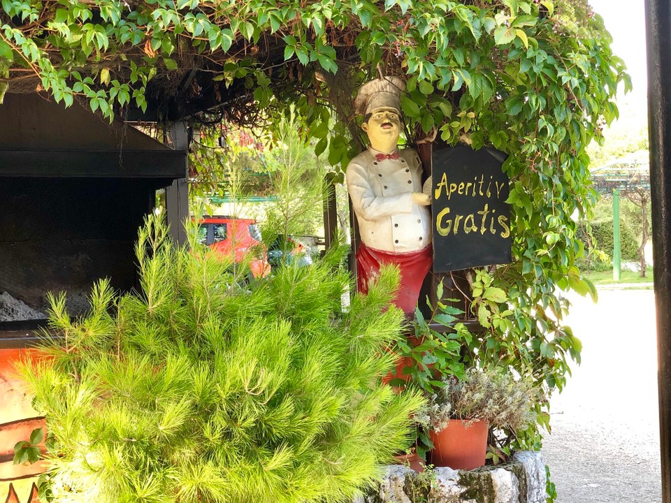 Kroatien - Kloštar - Restaurant in Klostar