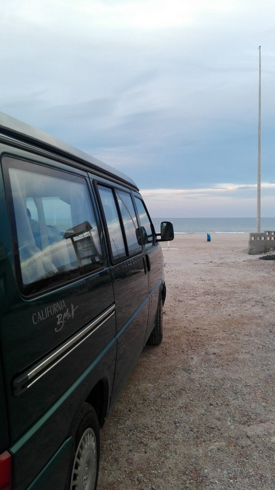 Spanien - Cullera - Auf der Suche nach einem Stellplatz für die Nacht erst hier gelandet...aber zwischen zwei halb verlassenen Hochhäusern und einer Armada an Mücken habe ich mich nicht wohl gefühlt....also weiter...