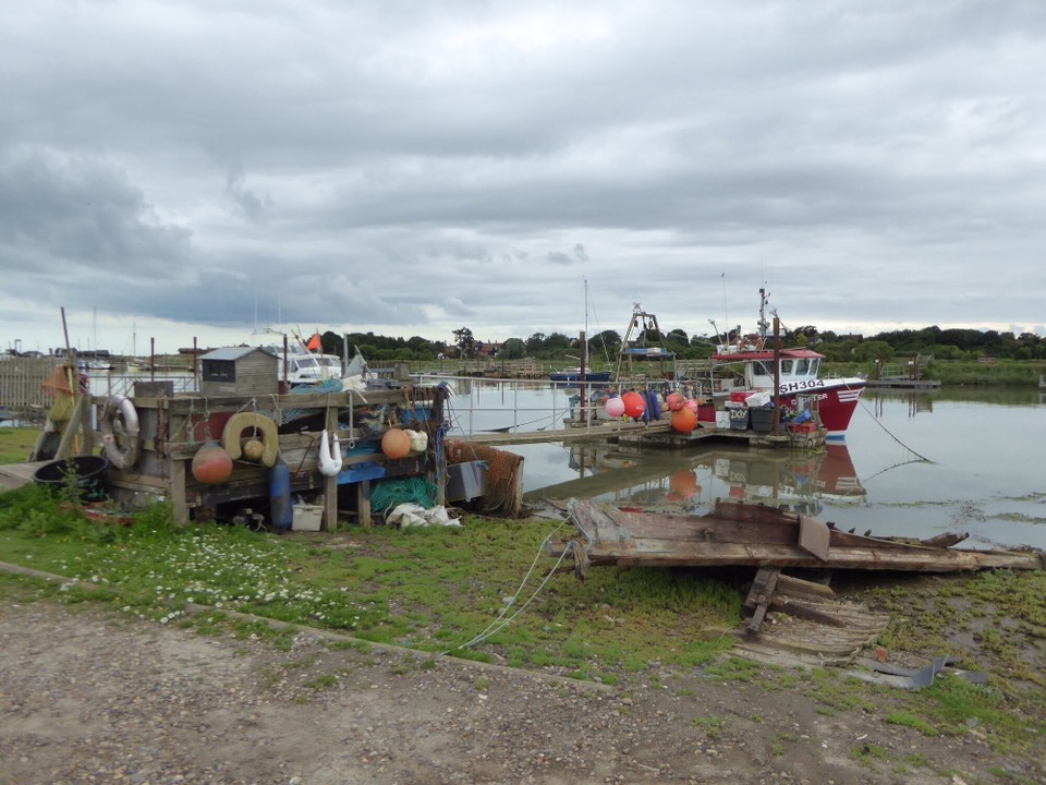 United Kingdom - Southwold - A morning of sorting and cleaning Avalon, and then time for a walk along Blackshore Quay…