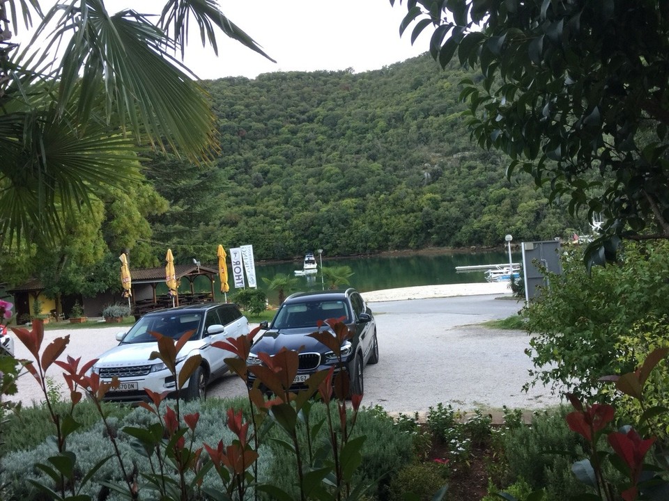 Kroatien - Kanfanar - Parken am Redtaurant Viking
