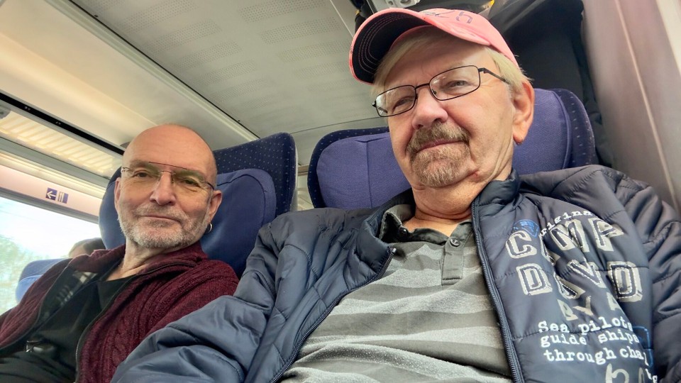 Deutschland - Frankfurt am Main - Im Zug