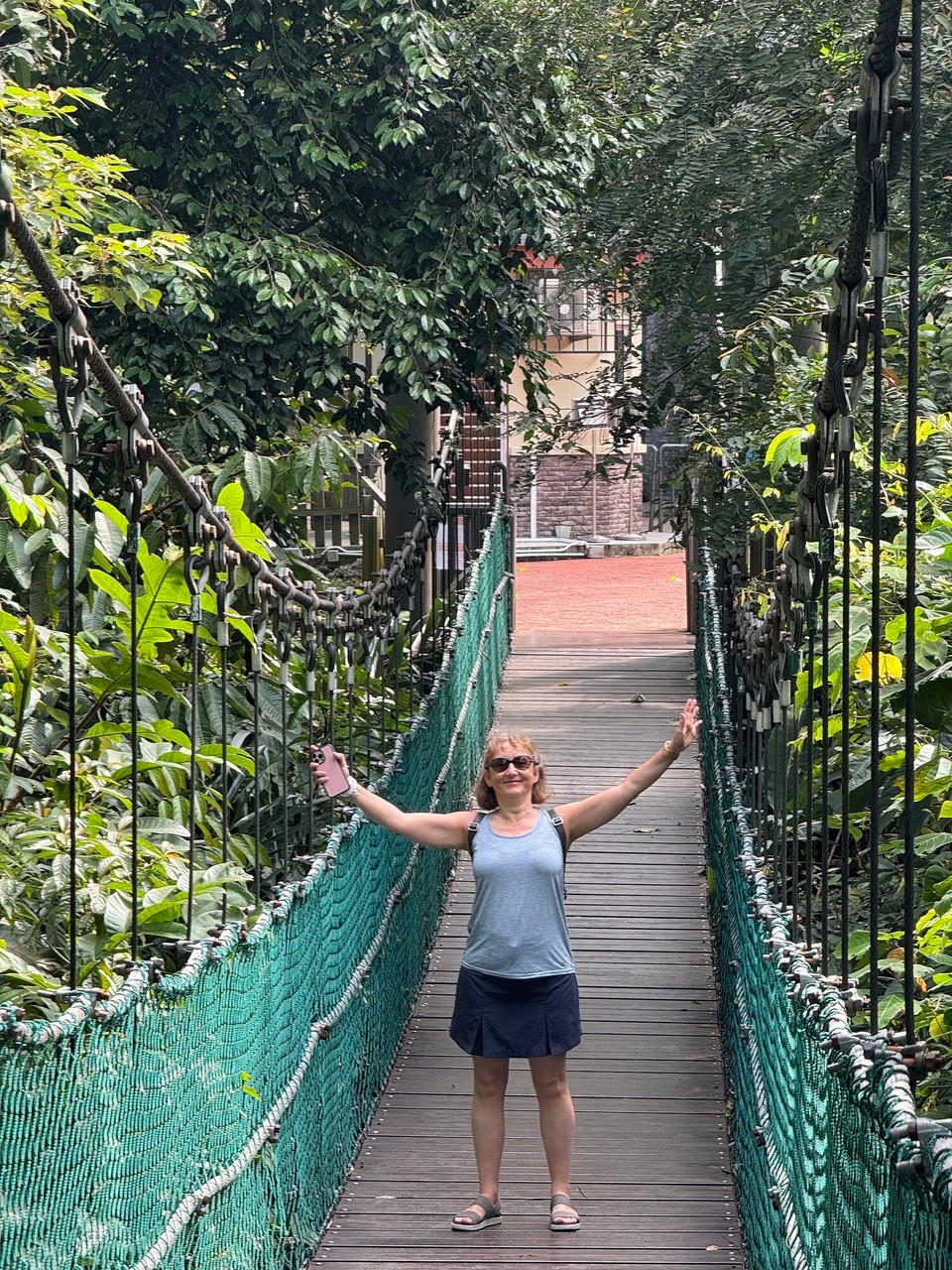 Malaysia - Kuala Lumpur - Es schwankt etwas!