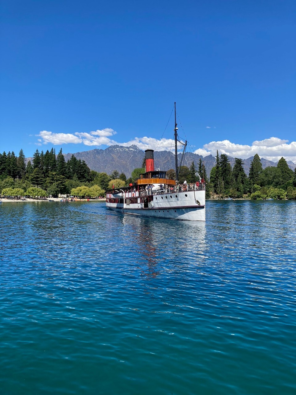 Neuseeland - Te Anau - Heut fahrn wir übern See, übern See, heut fahrn wir übern See 🤩