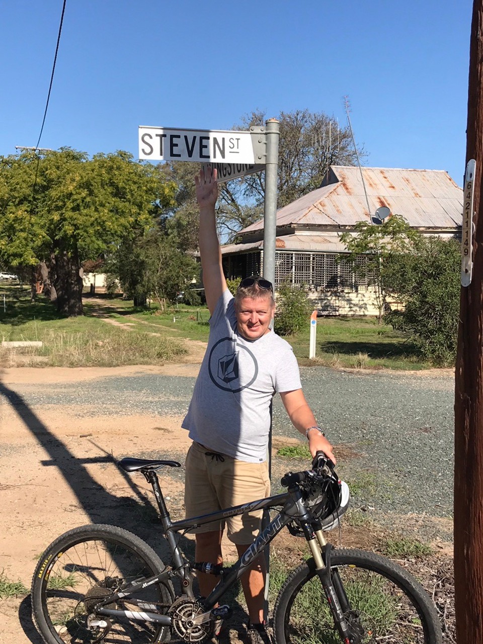 Australia - Mathoura - This town was made for Stevie !