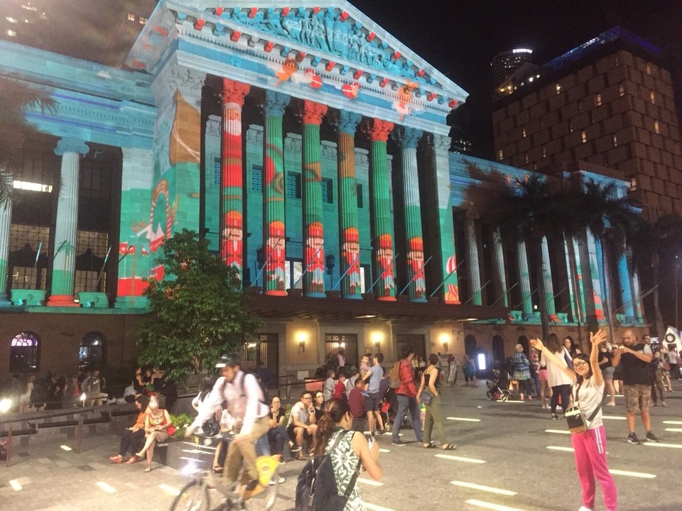 Australien - Brisbane - Weihnachten vor der City Hall