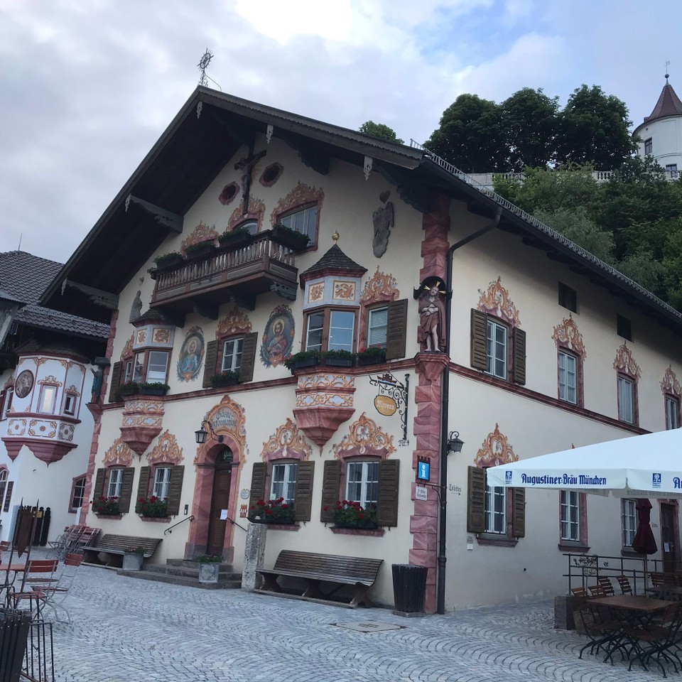 Deutschland - Neubeuern - Mit schönen Häusern