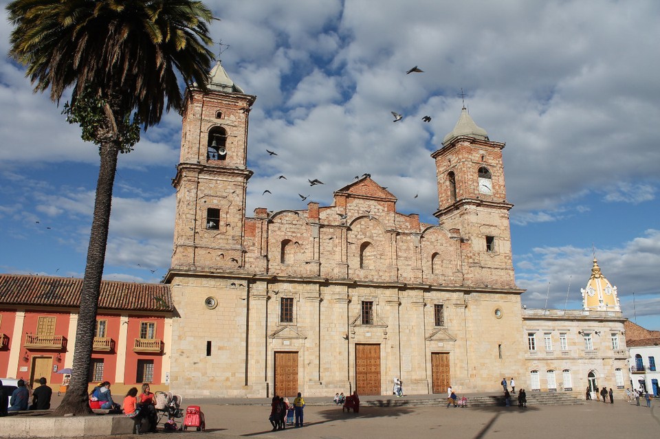 Colombia - Zipaquirá - Kirche am Hauptplatz