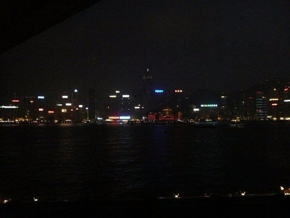 Hong Kong - Kowloon - view from the room - left