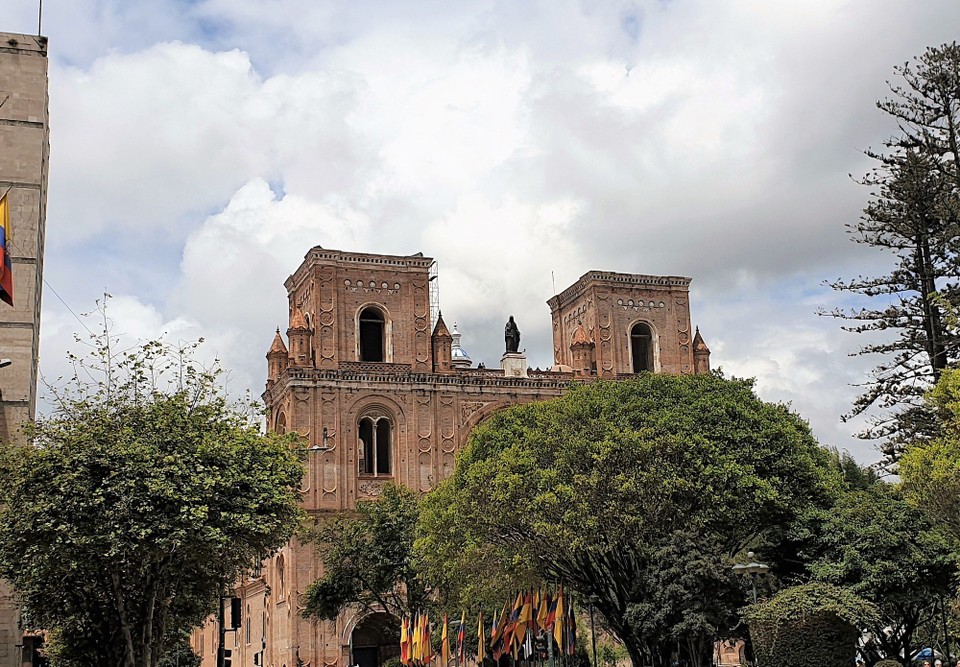 Ecuador - Cuenca - The strange unfinished front of the New Cathedral 