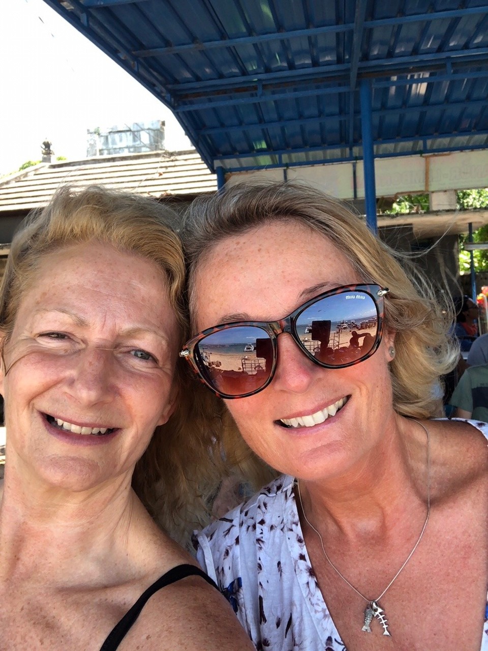 Indonesia - Gianyar - Waiting for the boat at Sanur bound for Nusa Lembongan 