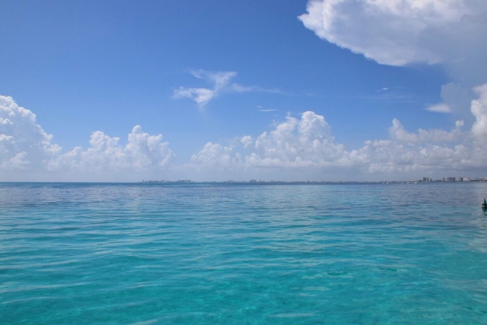 Mexiko - Lázaro Cárdenas - Wir verlassen Isla Mujeres mit einen Blick auf Cancún 
