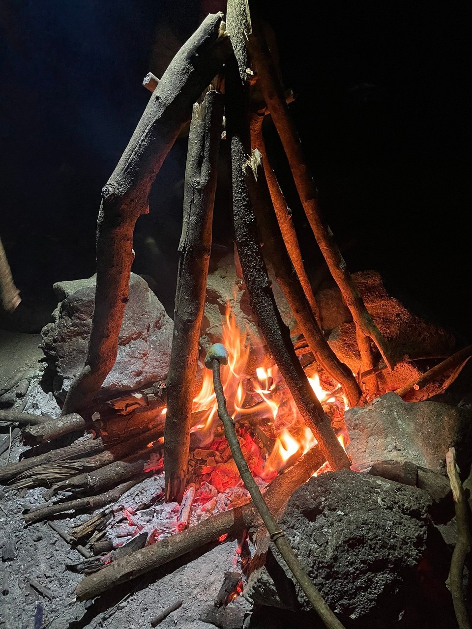Nicaragua - Larreynaga - Nach dem Abendessen gab es noch Marshmallows am Lagerfeuer 🔥 