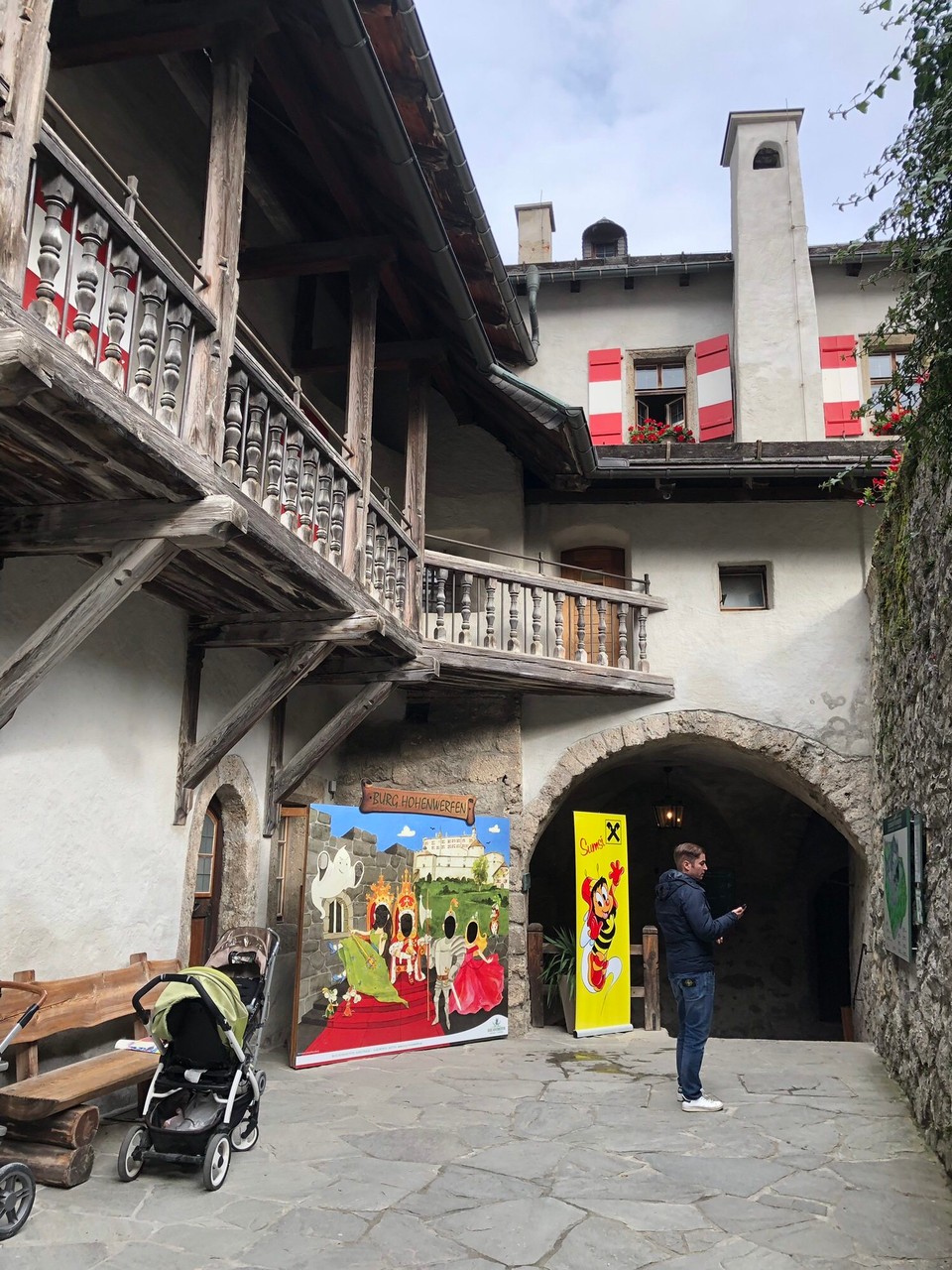 Österreich - Werfen - Burg Werfen 