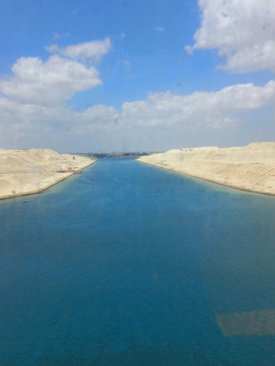 Ägypten - Sueskanal - Verbindung zwischen den zwei Kanälen.