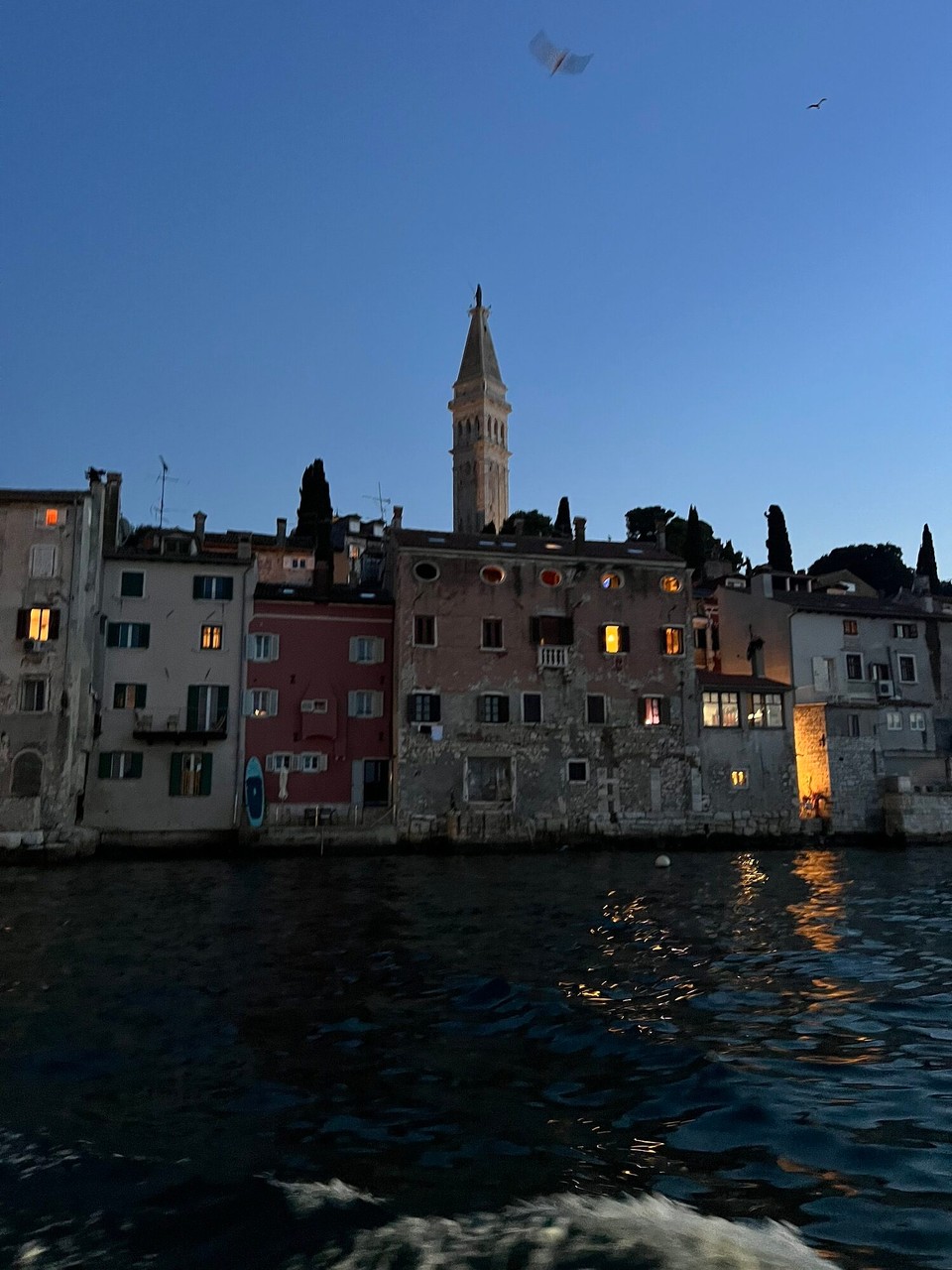 Kroatien - Rovinj - Rovinj bei Nacht 
