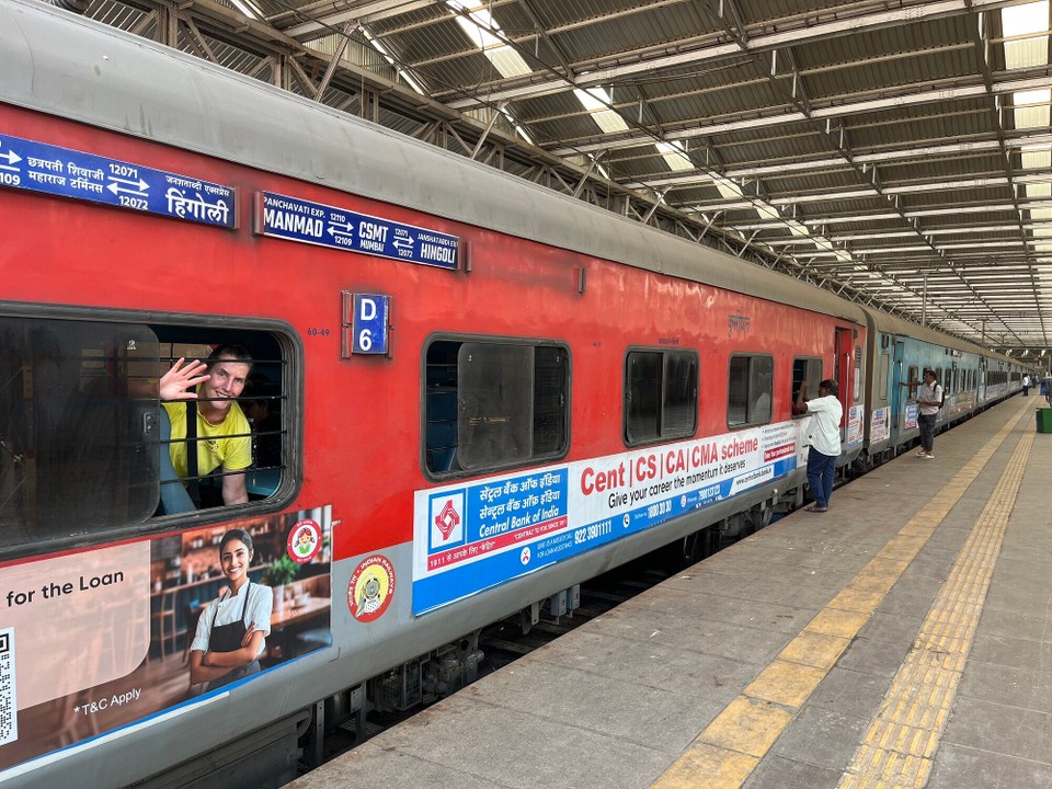 Indien - Nashik - Zugfahrt von Mumbai nach Nashik