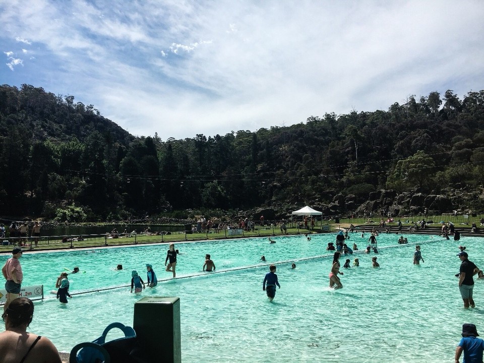 Australien - Launceston - Nach dem Walk: Planschen⛱💦💧