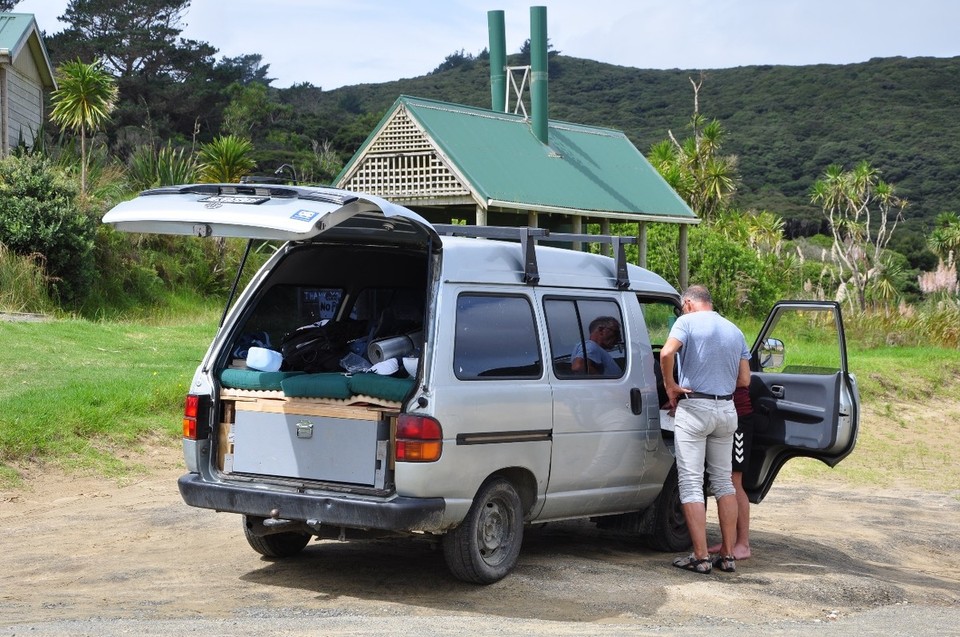 Neuseeland - Mangonui - erfolglose Hilfeleistung bei Autopanne für zwei Franzosen