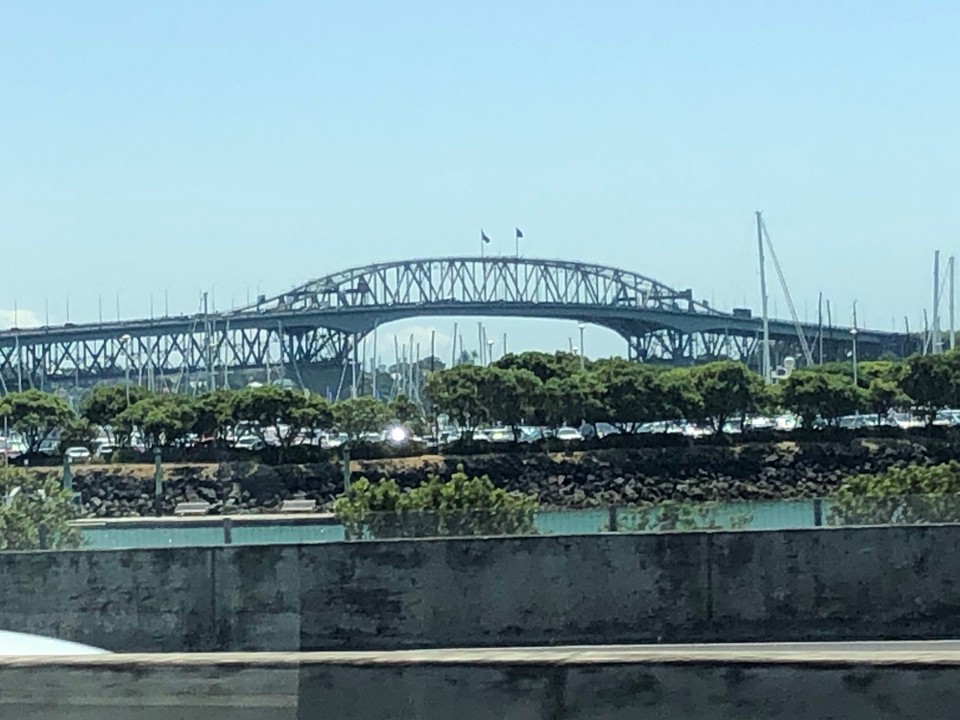 Neuseeland - Red Beach - Harbour Bridge Auckland 