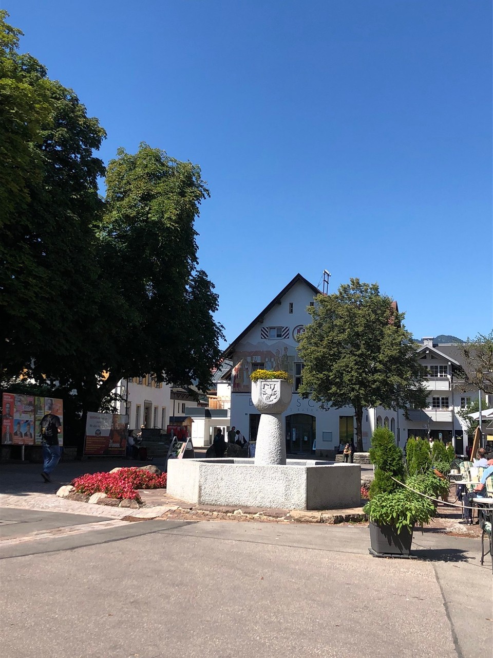 Deutschland - Oberstdorf - Marktplatzbrunnen