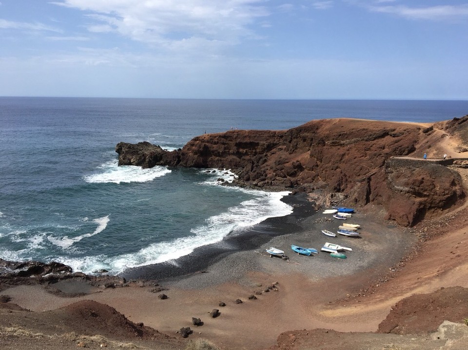 - El Golfo - Hohe Wellen auf dem Weg zur Lagune. 