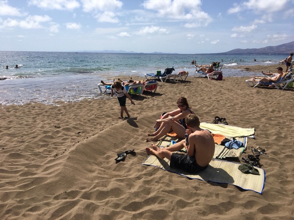  - Puerto del Carmen - Das Wasser war ca. 20 Grad warm. Man konnte sich gut abkühlen nach dem Sonnenbad. 